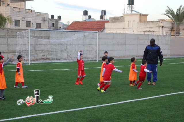 فيديو: قفزوا كالغزلان والفرحة والدموع تغمران شاكرين الرحمن وابو العبد بالحسبان في افتتاح ملعبهم الخضراوان   